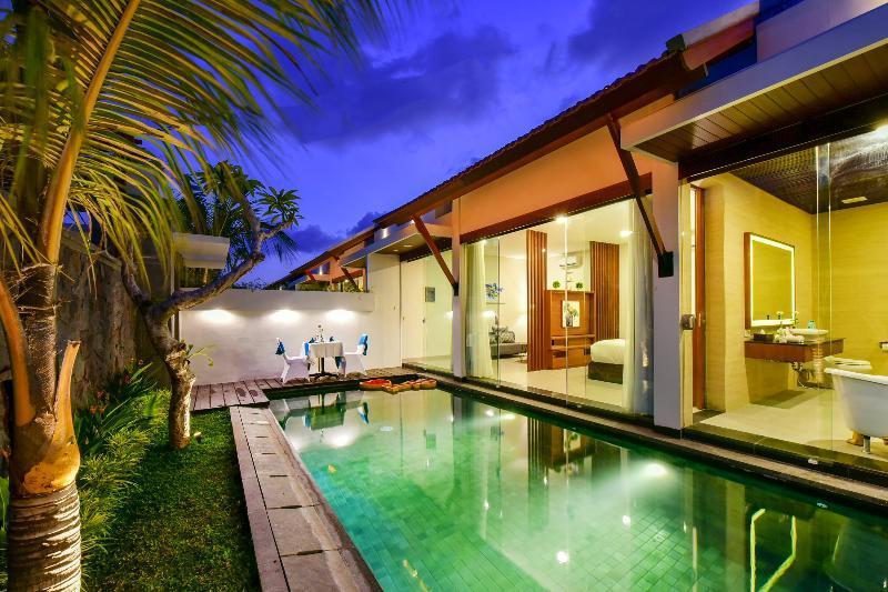 Del Cielo Villa Seminyak Buitenkant foto