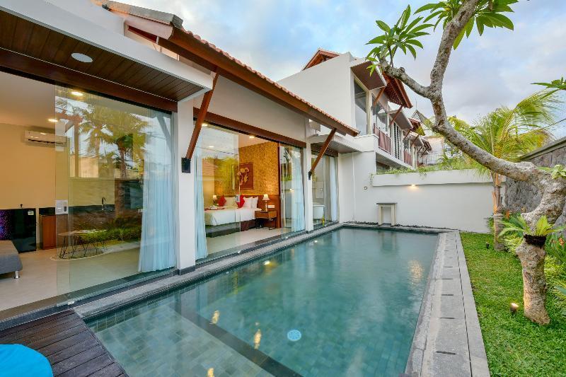 Del Cielo Villa Seminyak Buitenkant foto